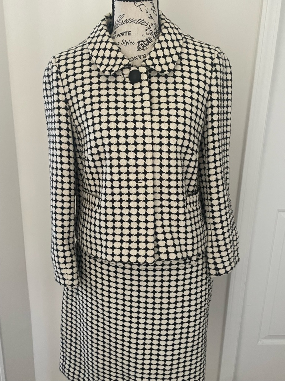 Banana Republic Black and Cream Geometric Suit